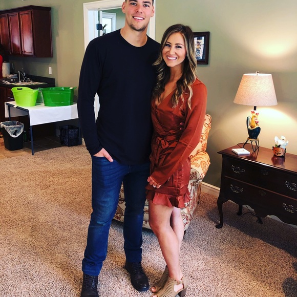 Meet your Posher, Melissa - Picture 3 of 9